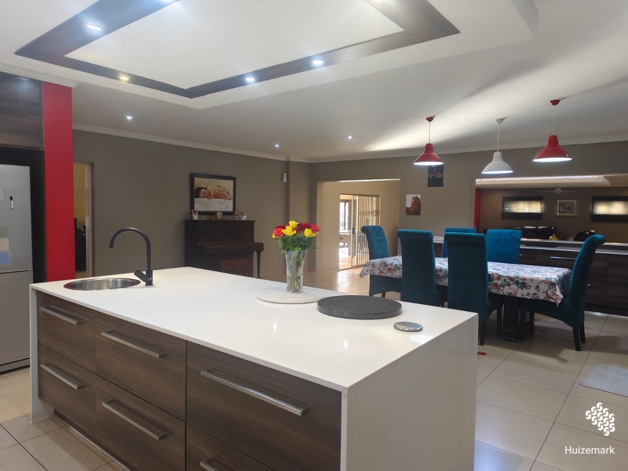 5 Bedroom Property for Sale in Vaalpark Free State